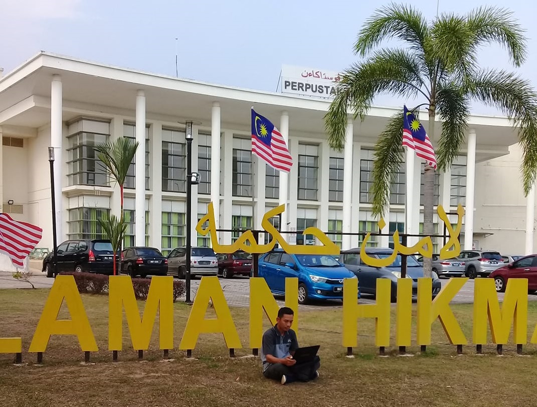 Keberhasilan Dosen Program Studi Manajemen, Makmur, M.MA , dalam Publikasi Jurnal Internasional Bereputasi